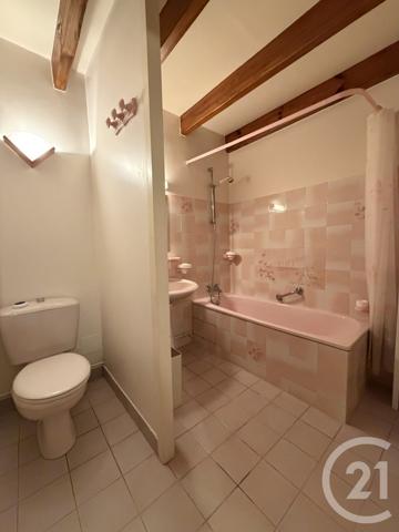 Appartement F4 à vendre  4 pièces - 73,08 m 2   ROYAN  - 17