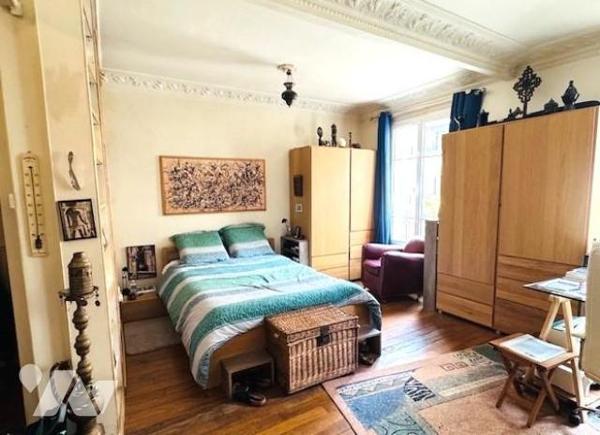 LEVALLOIS PERRET - METRO ANATOLE FRANCE - 2/3 PIECES. 3ème étage. Immeuble Ancien.