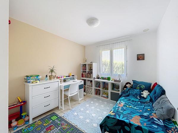 Belle maison de plain pied, terrain plat, proche d'Auch