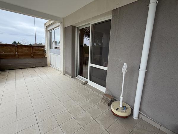 Villeneuve-sur-Lot (47300) Villeneuve sur lot, appartement T 3 avec terrasse et jardinet