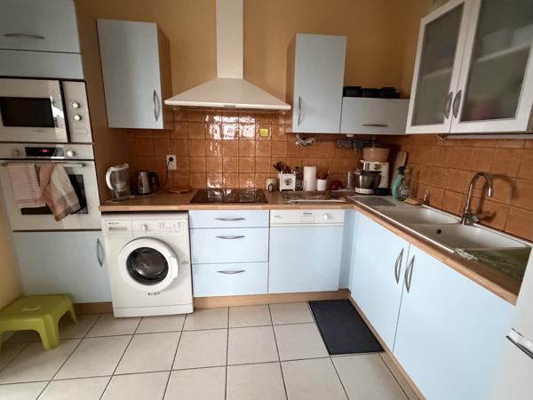 Villeneuve-sur-Lot (47300) Villeneuve sur lot, appartement T 3 avec terrasse et jardinet