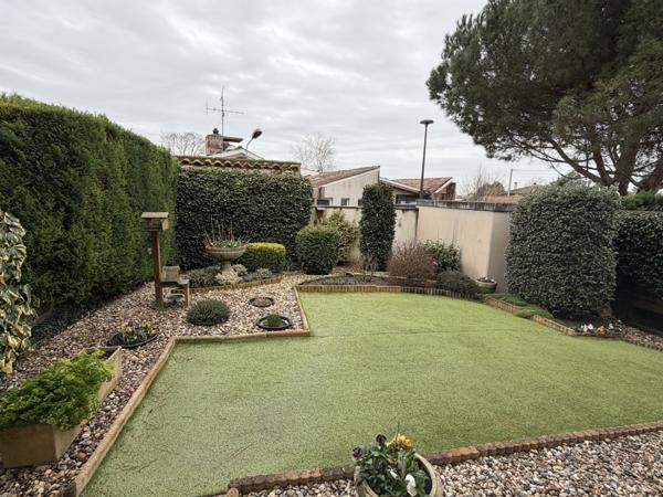 Villeneuve-sur-Lot (47300) Villeneuve sur lot, appartement T 3 avec terrasse et jardinet