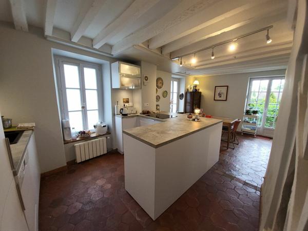 Maison à vendre    6 pièces • 210 m2 Chambourcy