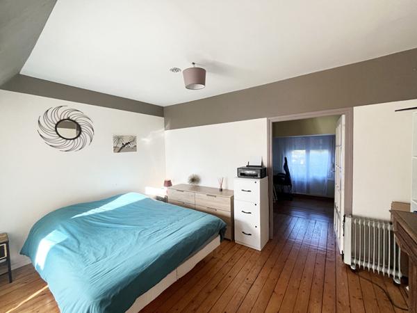 DOURDAN 5 Min - Maison de village