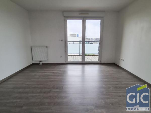 A LOUER F2 HEROUVILLE SAINT CLAIR AVEC PARKING, Herouville saint clair 14200
