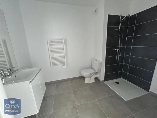 Appartement à louer 1 pièce 28.01m² Monteux (84170)