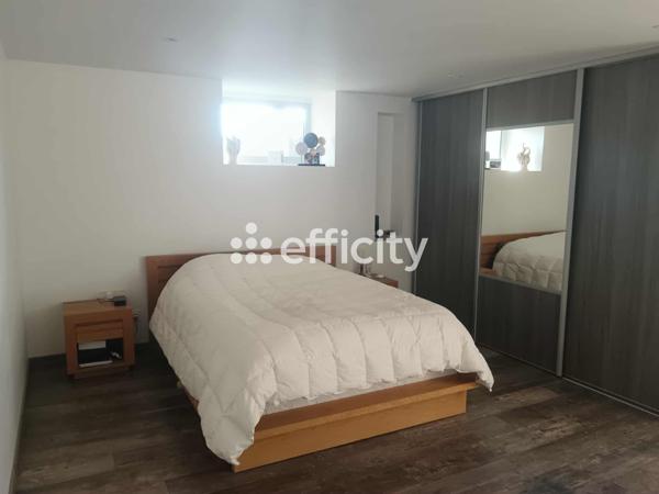 Maison 5 pièces - 210 m²