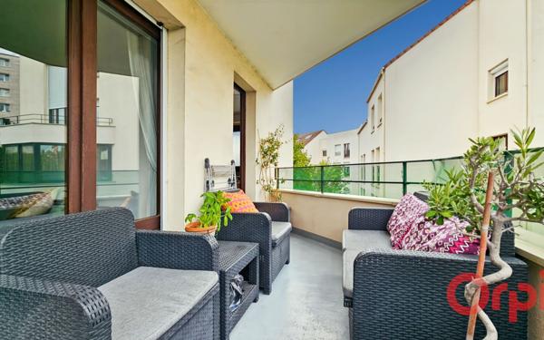 Appartement à vendre    3 pièces • 65,81 m2 Ermont