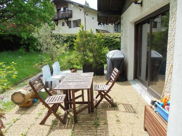Maison 4 chambres garage et jardin.
