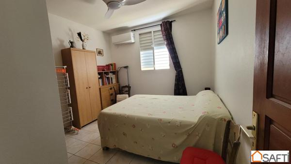 Grande maison au calme, proche des commodités!