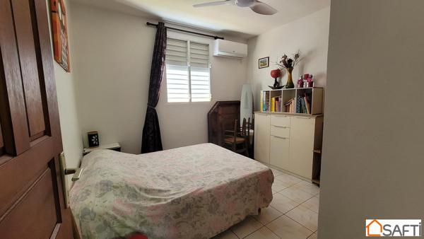 Grande maison au calme, proche des commodités!