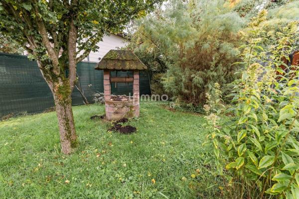 Habitation familiale, dotée d'une belle construction à Moussey.