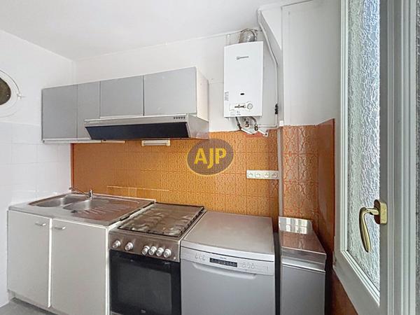 Vente appartement Paris 10eme : 318 000 € - AJP Immobilier Paris 15 - Agence Pernet