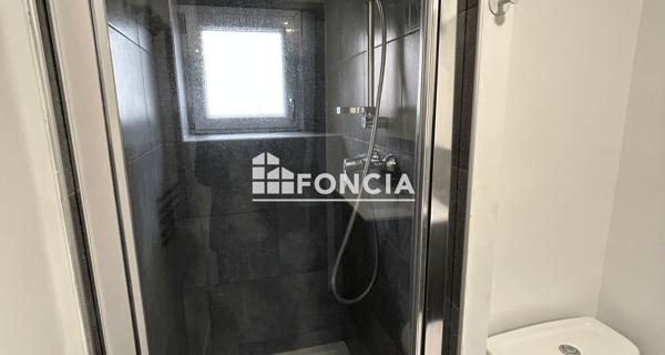 Location Studio meublé 30.24 m² - Riom 63200