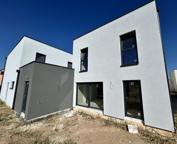 Maison 4/5P, 110m2, jardin, garage, Houssen