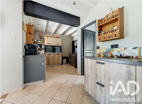 Maison à vendre 8 pièces 275 m² Peyrens