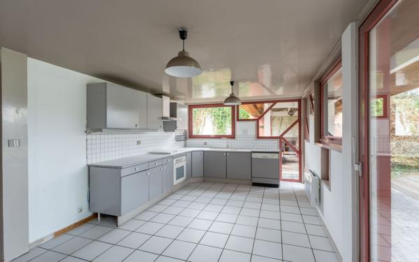 Maison à vendre    4 pièces •  Biscarrosse