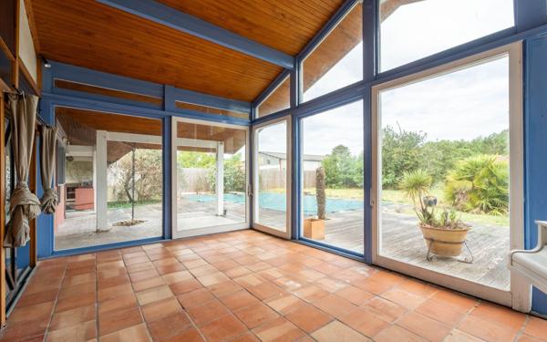 Maison à vendre    4 pièces •  Biscarrosse
