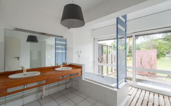 Maison à vendre    4 pièces •  Biscarrosse