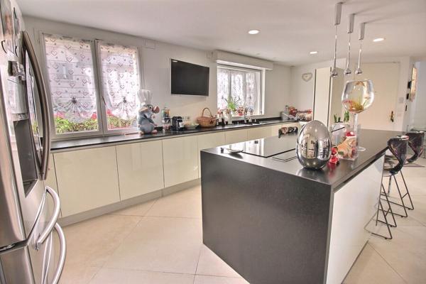 Maison Thiais 6 pièces 170.02 m2