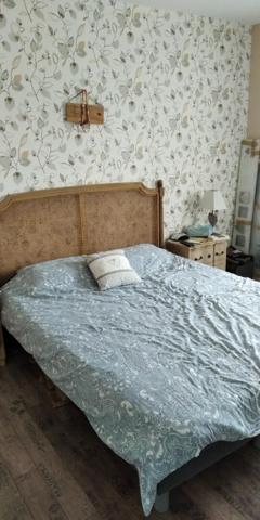 Maison de 140 m² avec grand jardin en bordure de forêt, idéalement située près de Bergerac.