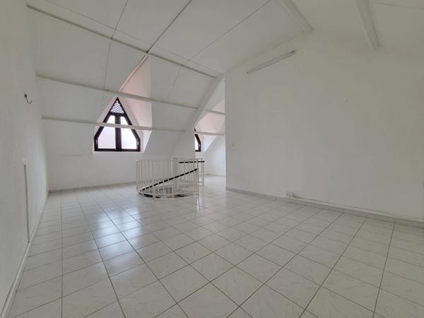 CAYENNE – IMMEUBLE MIXTE - 380 000 euros