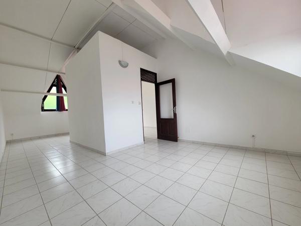 CAYENNE – IMMEUBLE MIXTE - 380 000 euros