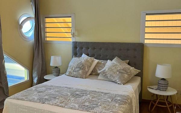 Appartement à louer    4 pièces • 105 m2    Le Gosier