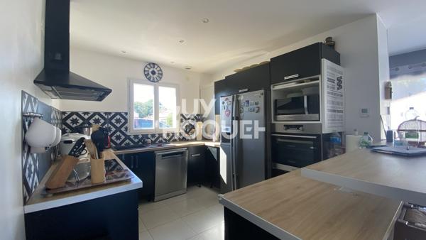 Maison Etaules 5 pièce(s) 140 m2