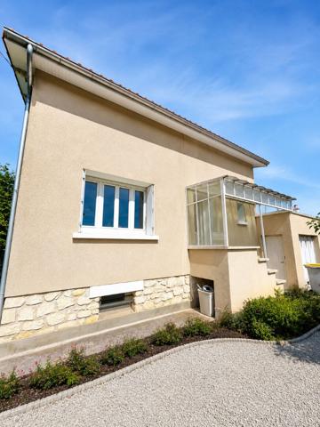 EXCLUSIVITÉ, maison 3 chambres avec jardin à Saint-Benoît