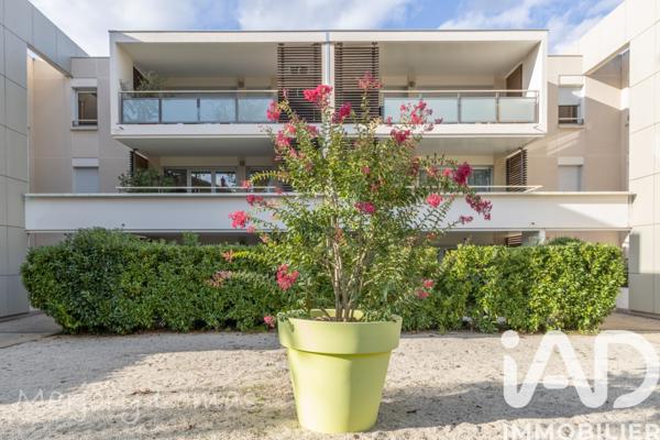 Location appartement 4 pièces 90 m² Charbonnières-les-Bains