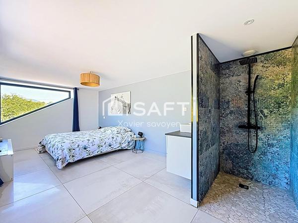 Demeure d'exception de 2021 T6 de 184m²