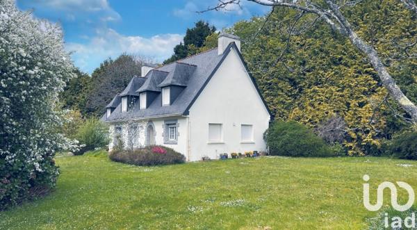 Maison 8 pièces de 155 m² à Gouesnach (29950)