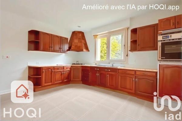Maison 8 pièces de 155 m² à Gouesnach (29950)