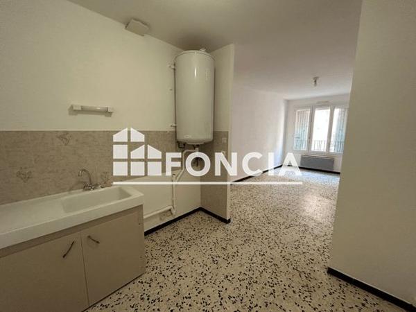 Location Appartement 2 pièces 41.2 m² - 19 RUE ANDRE THOME Bagnols-sur-ceze 30200