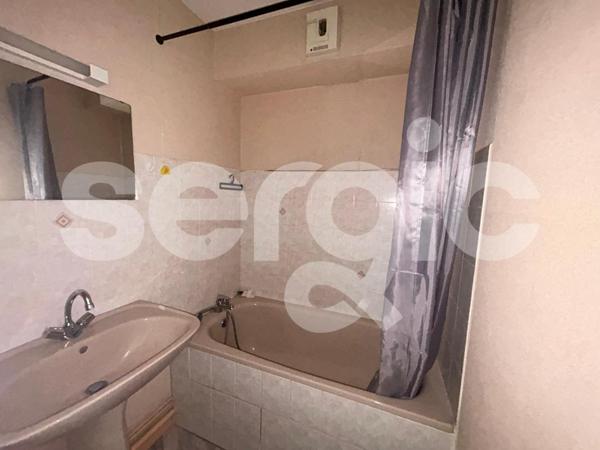 Location 1 Pieces 24 49300 Cholet 34 0110 01 0037