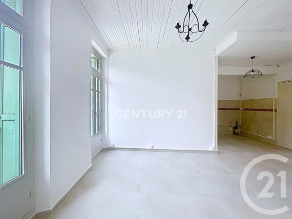 Appartement T2 à vendre  2 pièces - 39,10 m 2   AUBAGNE  - 13