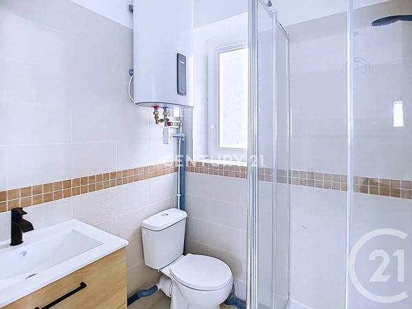 Appartement T2 à vendre  2 pièces - 39,10 m 2   AUBAGNE  - 13