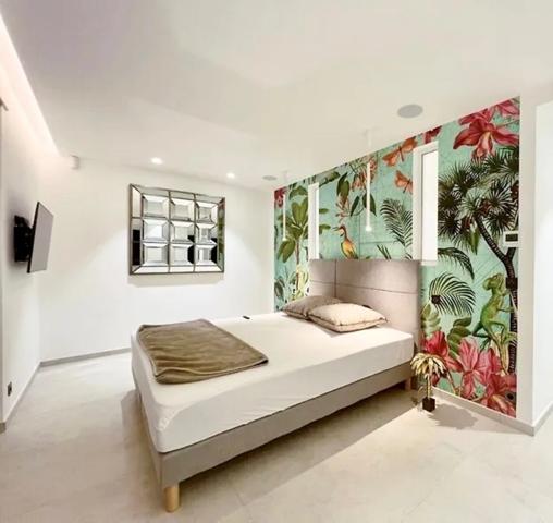Dpt Var (83), à vendre SAINTE MAXIME maison P6 de 280 m² - Terrain de 1637 m²