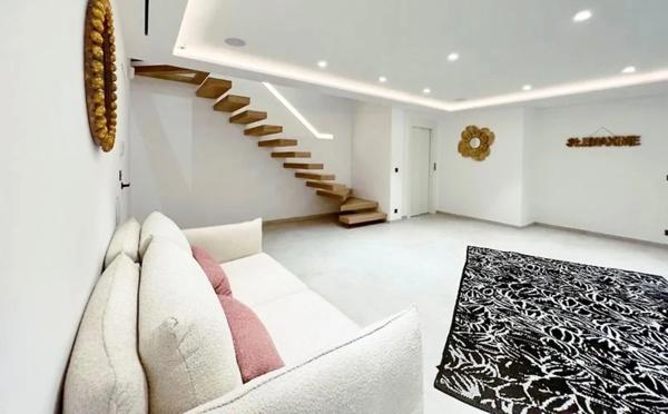 Dpt Var (83), à vendre SAINTE MAXIME maison P6 de 280 m² - Terrain de 1637 m²