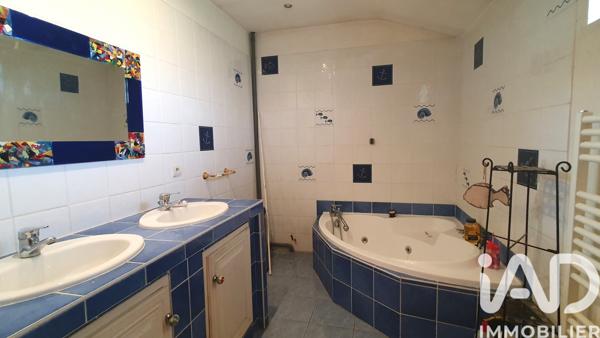 Maison à vendre 6 pièces 143 m² Frontignan