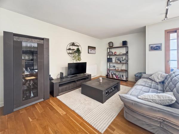 À VENDRE - T3 dernier étage - Divonne-les-Bains