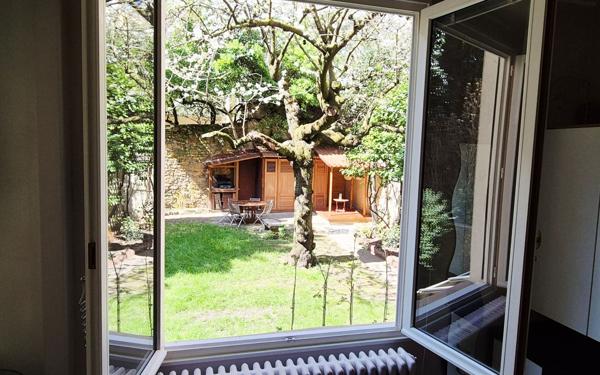Maison à vendre    5 pièces • 127,38 m2 Lyon 1