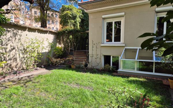 Maison à vendre    5 pièces • 127,38 m2 Lyon 1