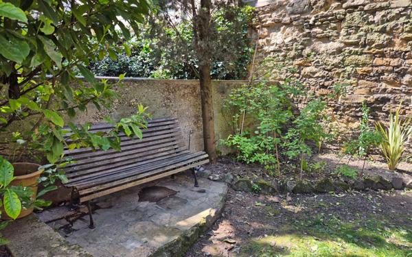 Maison à vendre    5 pièces • 127,38 m2 Lyon 1