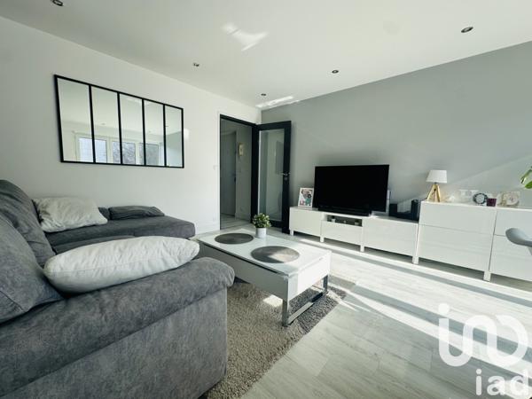 Appartement 3 pièces de 64 m² à Flins-sur-Seine (78410)