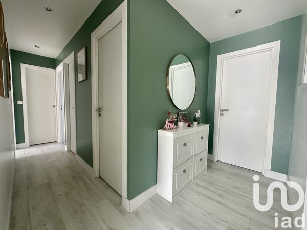 Appartement 3 pièces de 64 m² à Flins-sur-Seine (78410)