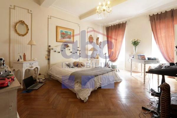 Vente Maison 15 pièces 600 m2 à Briatexte