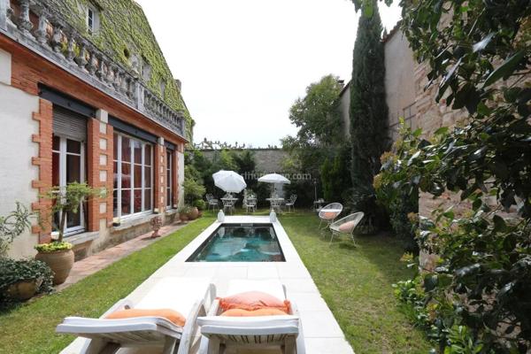 Vente Maison 15 pièces 600 m2 à Briatexte