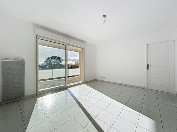 Appartement T2 Dernier étage avec Garage